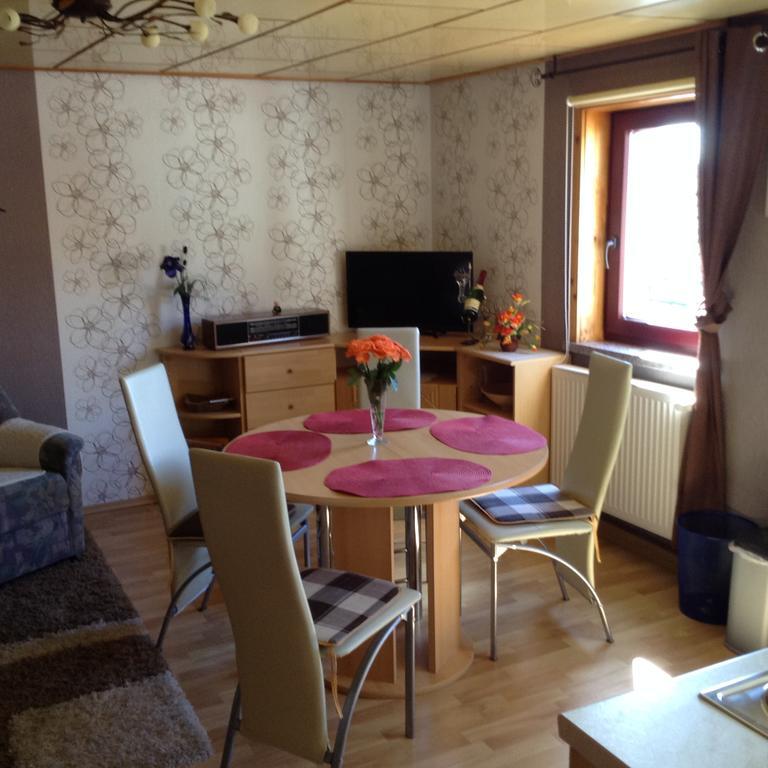Ferienwohnung Dietlinde Бад Бланкенбург Екстериор снимка